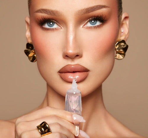 Gloss for Eyes, face and lips Morphe