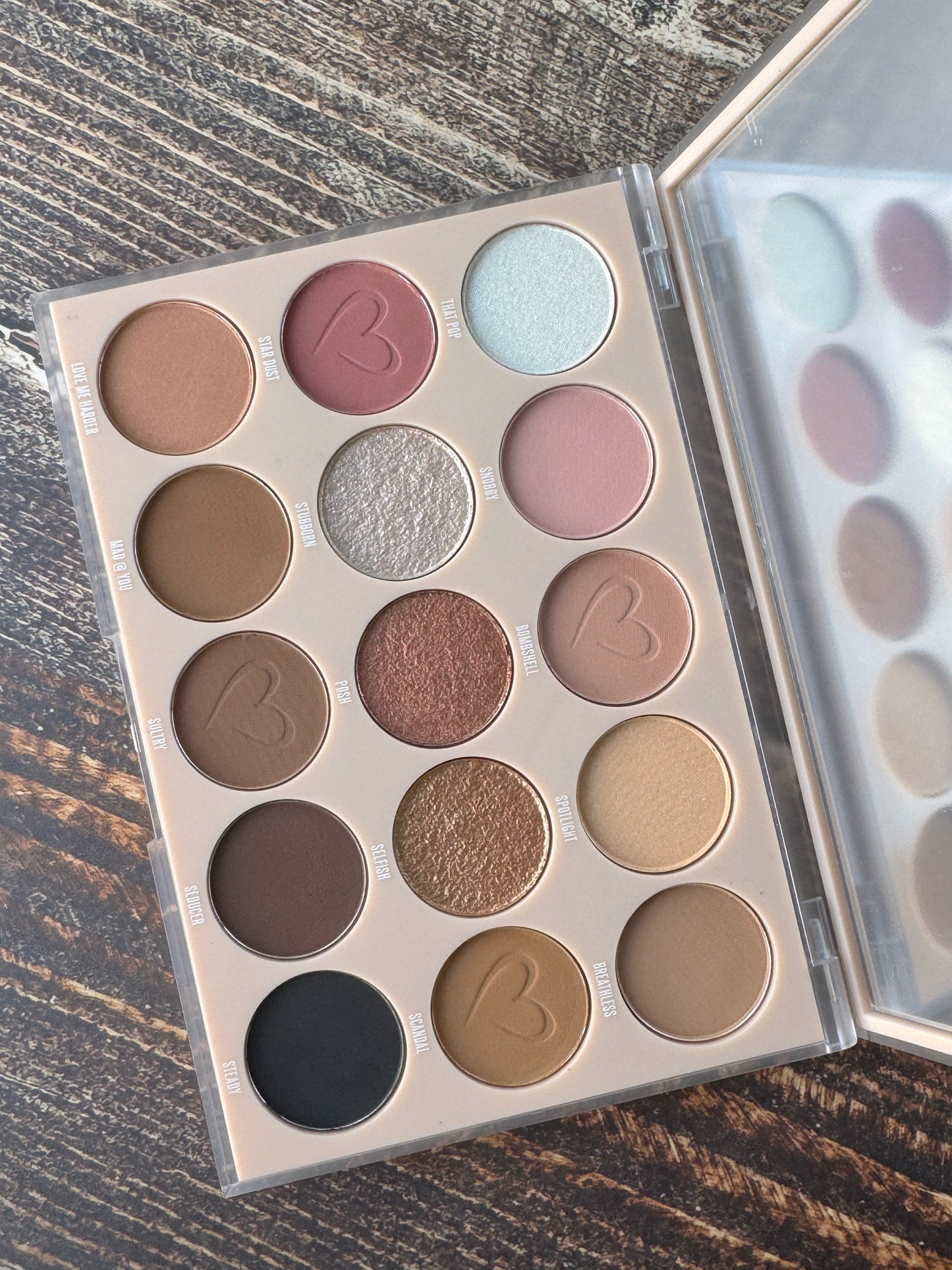 Paleta Nude X Beauty Creations