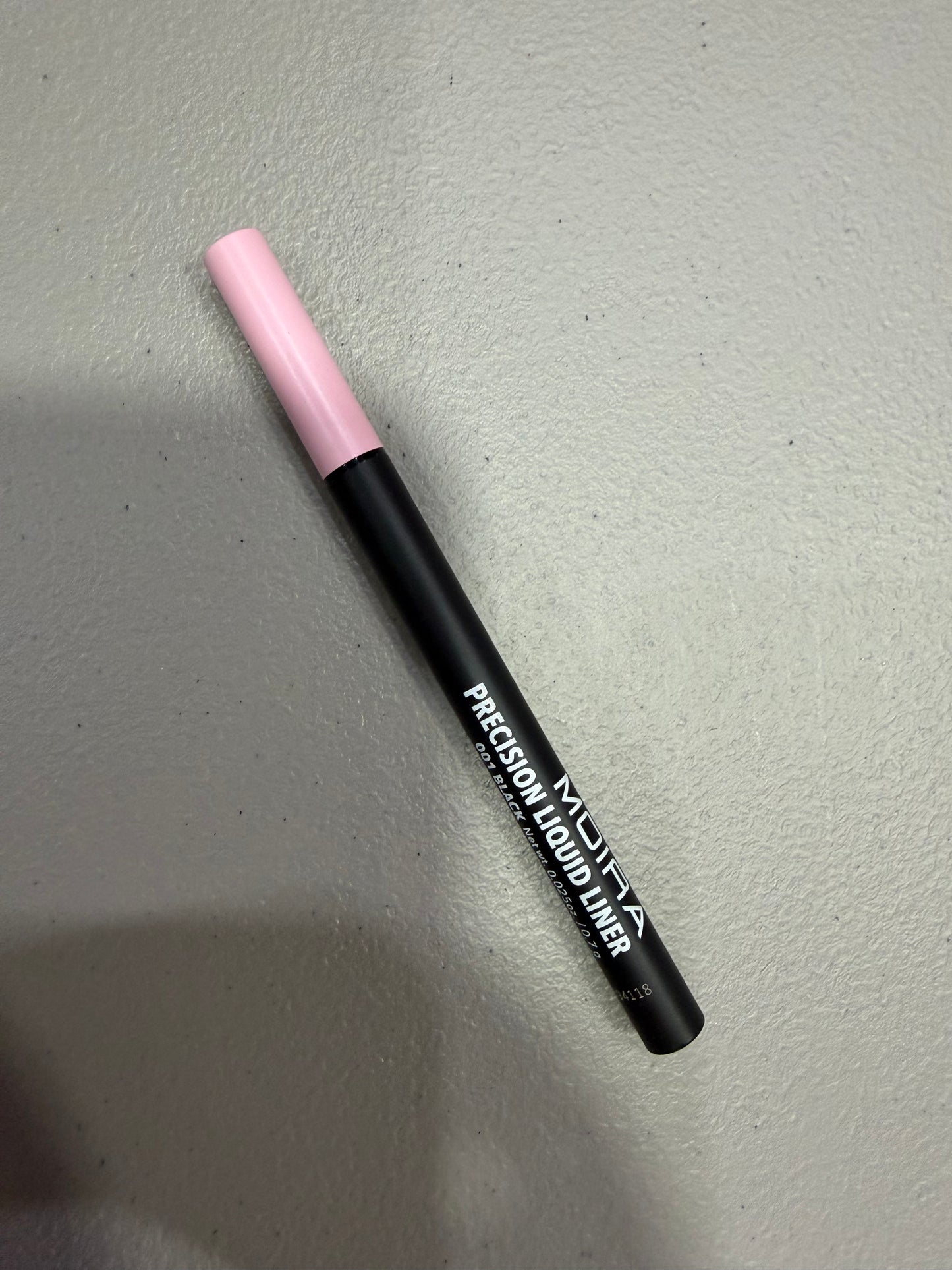 Delineador Precision Moira Beauty