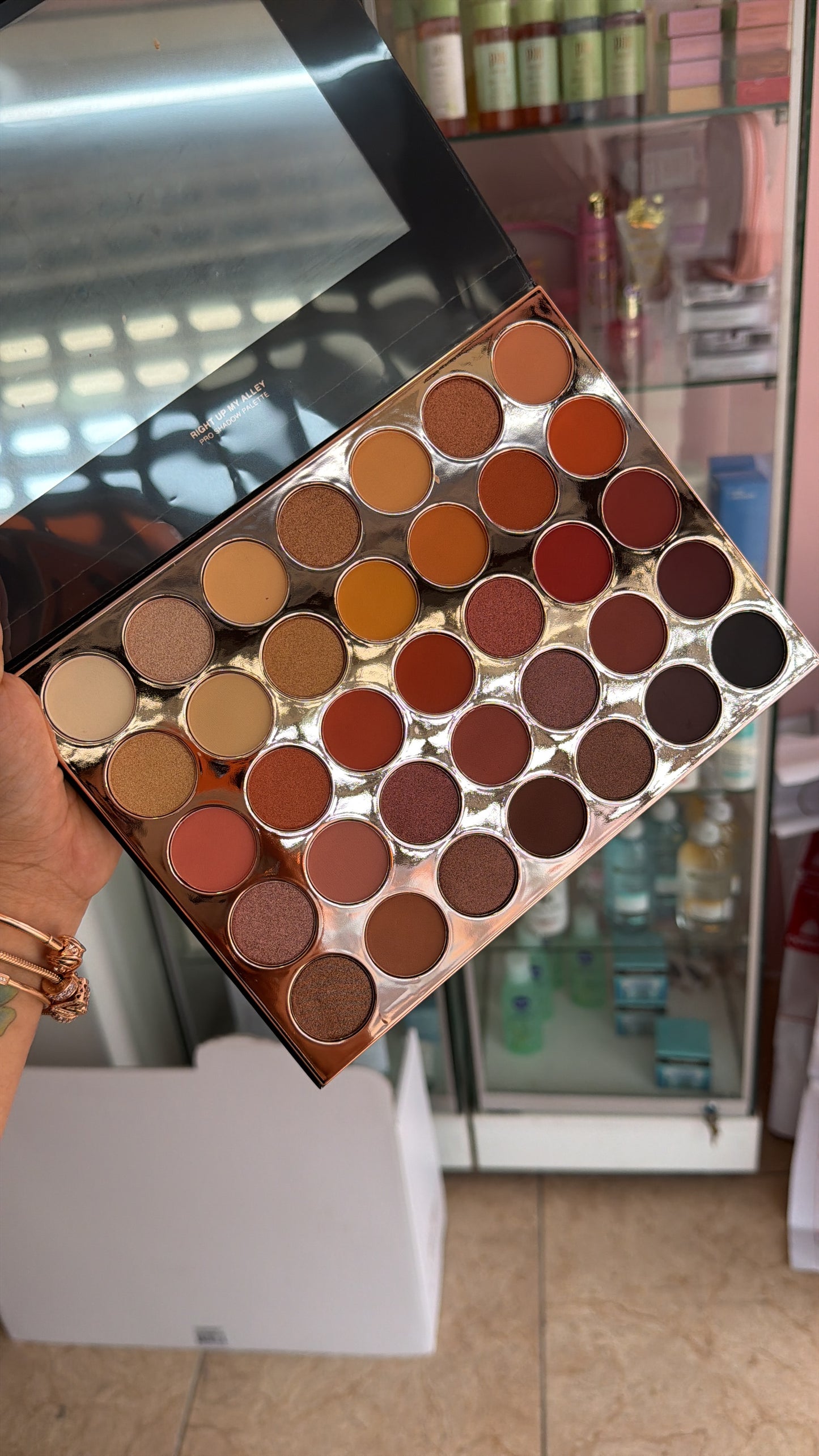 Paleta Right Up my Alley Kara Beauty