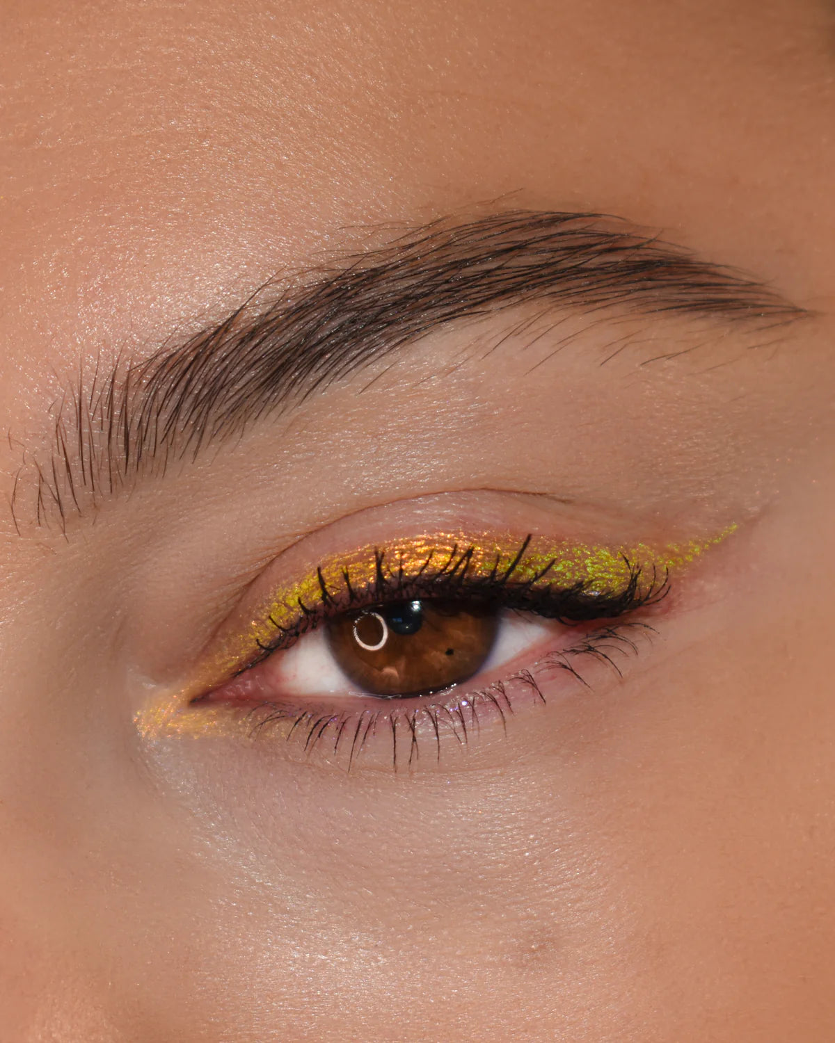 Supernova multichrome Moira beauty